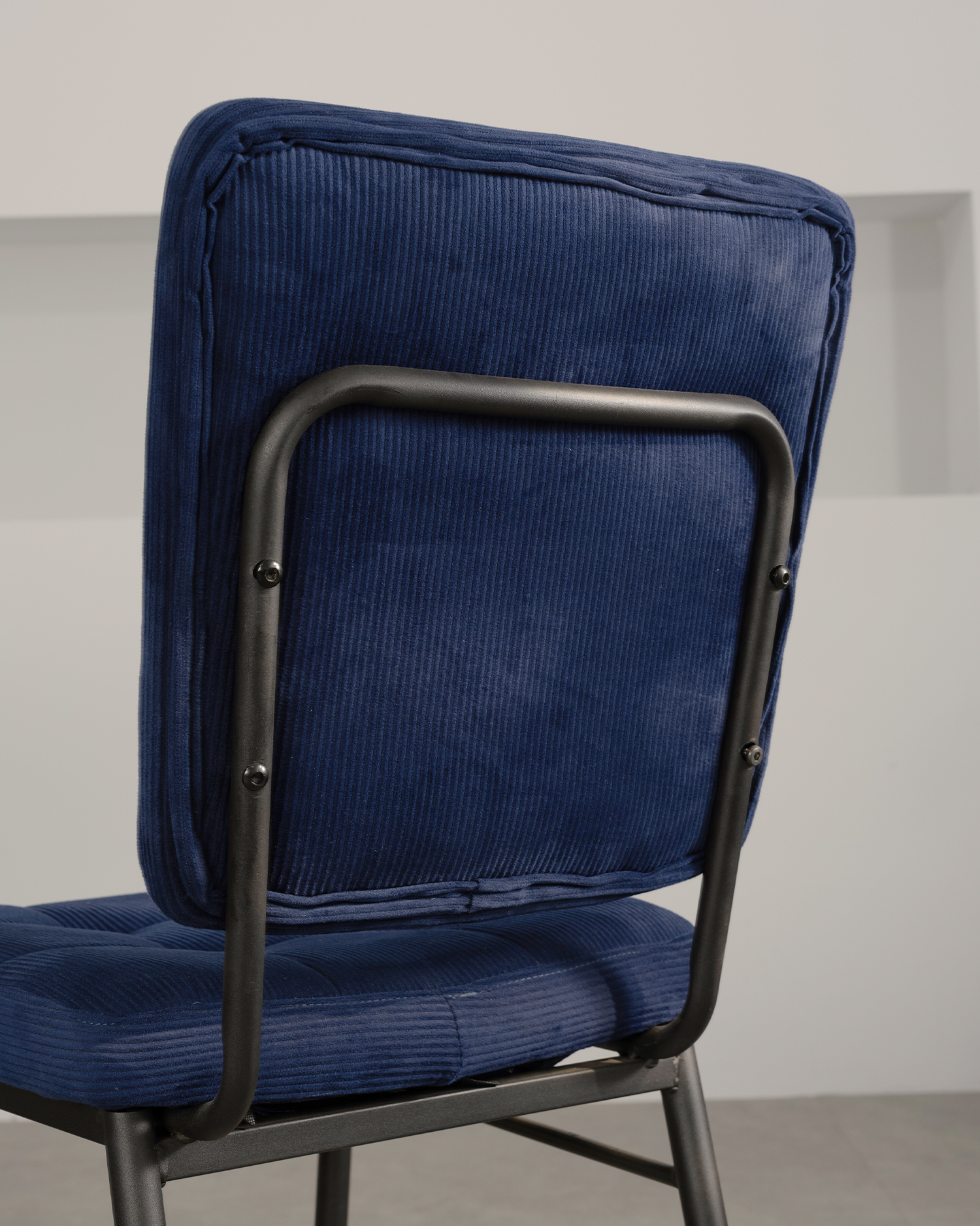 Jídelní židle ve tvaru cookie Jídelní židle ve tvaru cookie