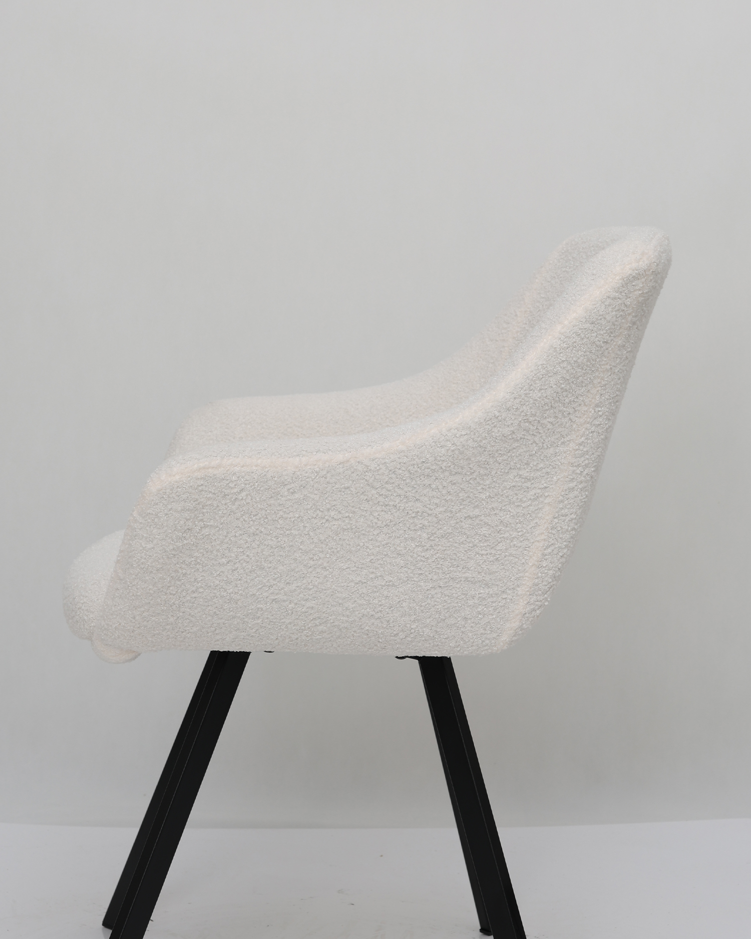 Útulné čalouněné jídelní židle Útulné čalouněné jídelní židle