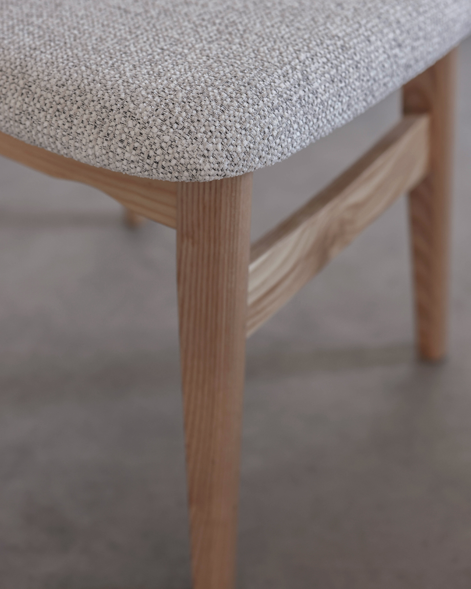 Dřevěné židle na ratanu Dřevěné židle na ratanu