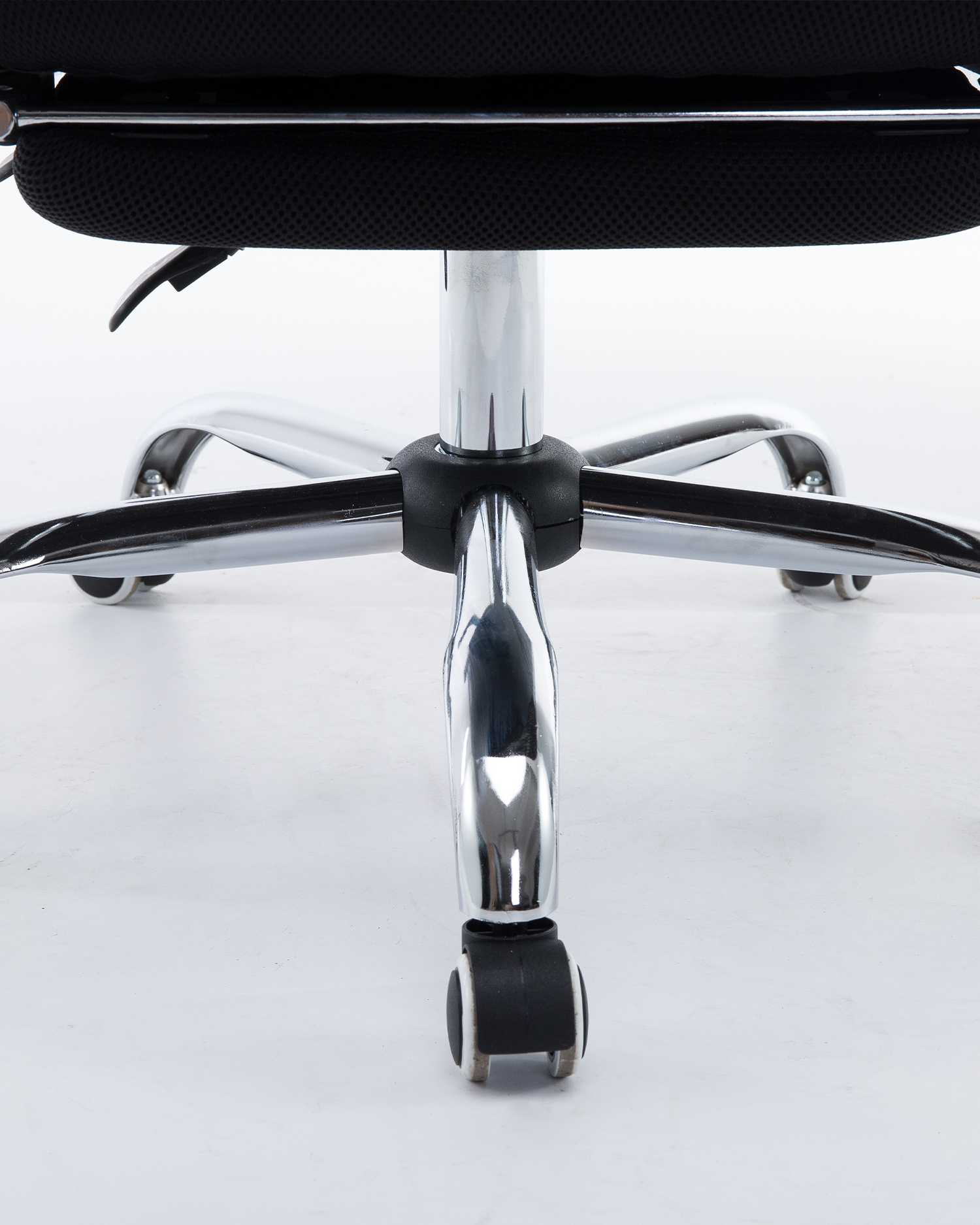 Reliční kancelářské křeslo Reliční kancelářské křeslo